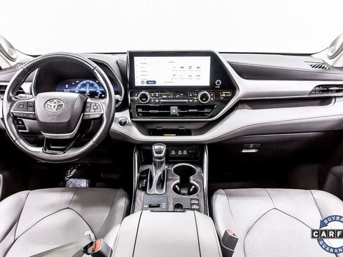 Used 2023 Toyota Highlander Platinum image 17