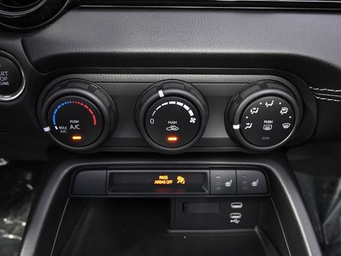 New 2026 MAZDA MX-5 Miata Club w/ Weather Package RWD image 31