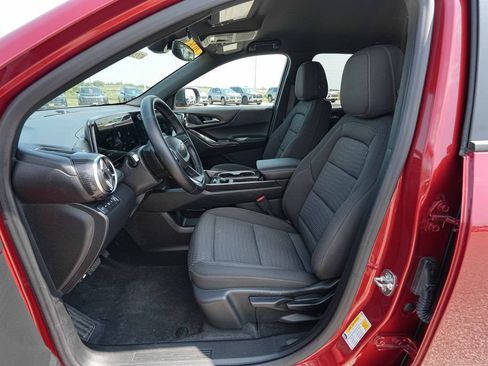 Used 2026 Chevrolet Equinox LT AWD/4WD image 17