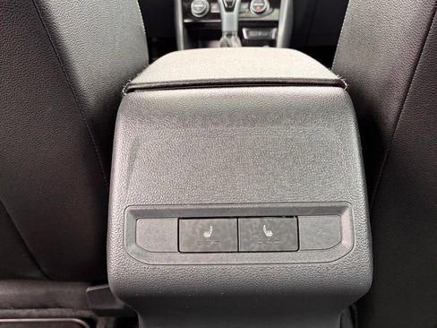 Used 2024 Volkswagen Jetta SEL FWD image 16