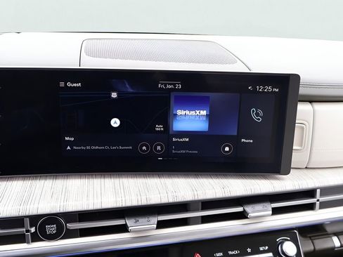 Used 2025 Hyundai Santa Fe Calligraphy image 25