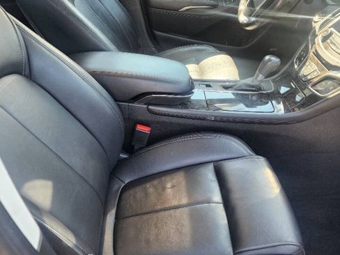 Used 2016 Buick LaCrosse Leather FWD image 11