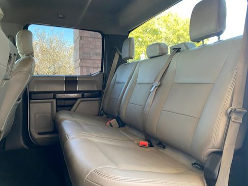 Used 2019 Ford F250 XLT w/ FX4 Off-Road Package image 15