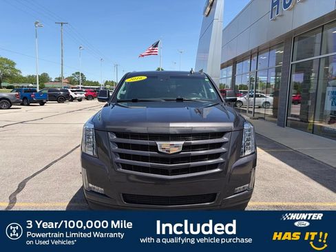 Used 2016 Cadillac Escalade Luxury AWD/4WD image 2