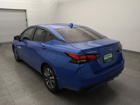 Used 2024 Nissan Versa SV w/ Trunk Package image 5