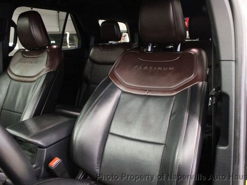 Used 2020 Ford Explorer Platinum w/ Premium Technology Package AWD/4WD image 11