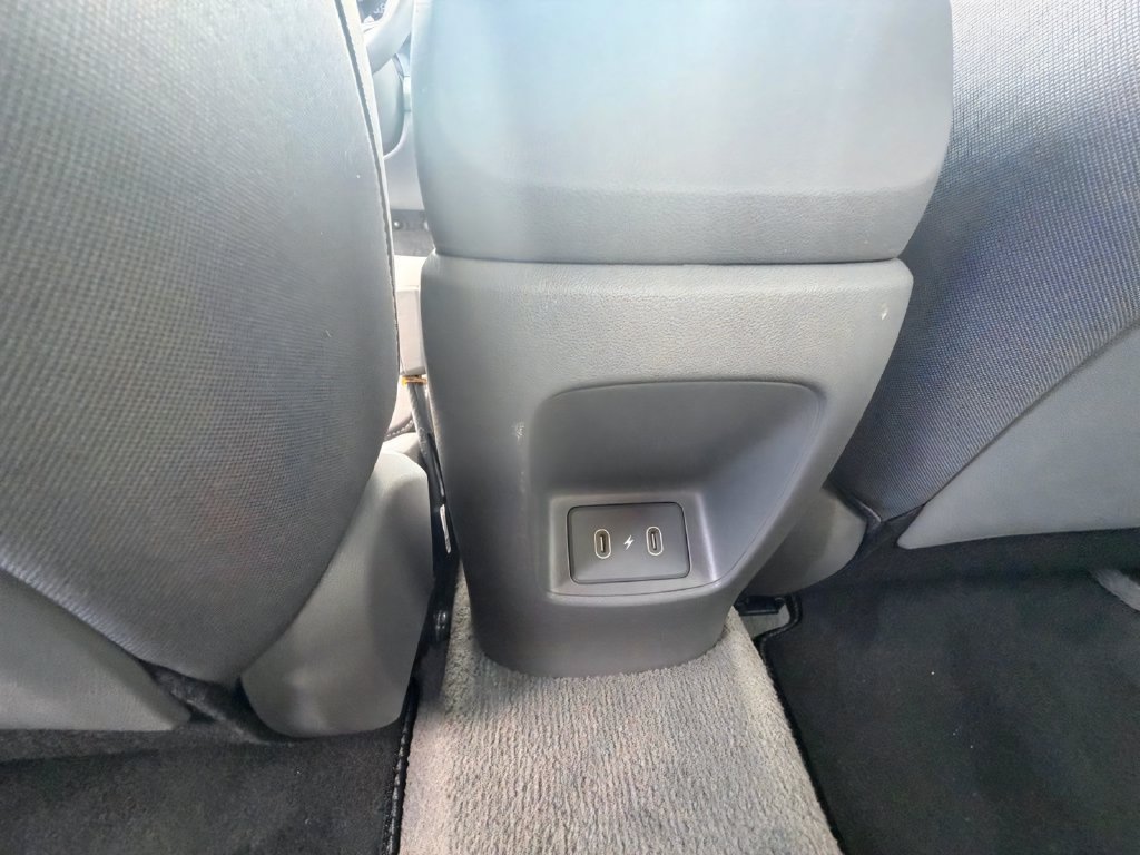 Used 2025 Hyundai Elantra Sport FWD image 28