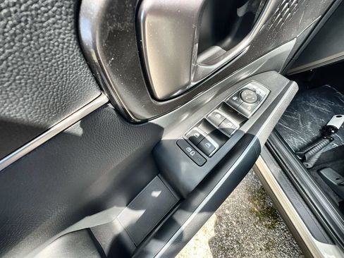 New 2026 Kia Sorento LX FWD image 13