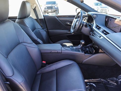 Used 2019 Lexus ES 350 w/ Premium Package image 16