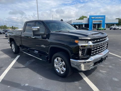 Used 2020 Chevrolet Silverado 2500 LTZ w/ LTZ Texas Edition AWD/4WD image 3