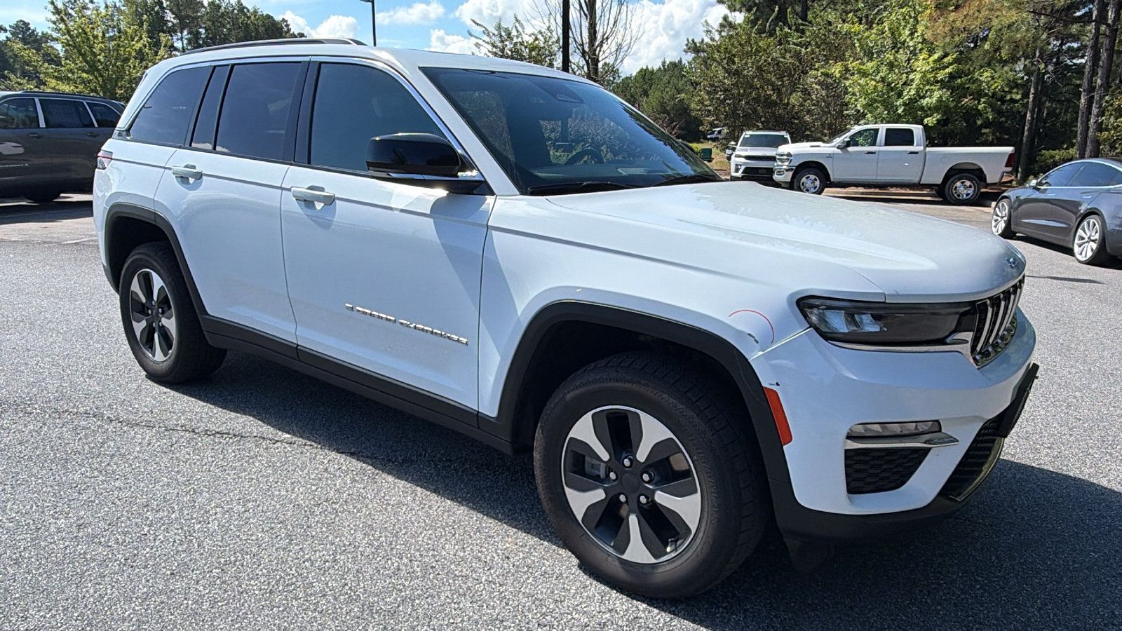 Used 2024 Jeep Grand Cherokee Limited 4xe AWD/4WD image 5