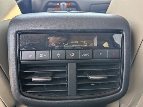 Used 2023 MAZDA CX-9 Touring Plus image 19