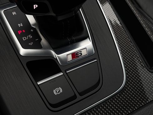 Used 2020 Audi SQ5 Premium Plus w/ Premium Plus Package image 4