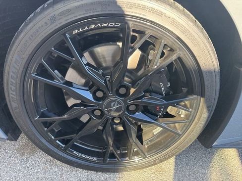 Used 2025 Chevrolet Corvette Stingray Premium Conv w/ Z51 Performance Package image 33