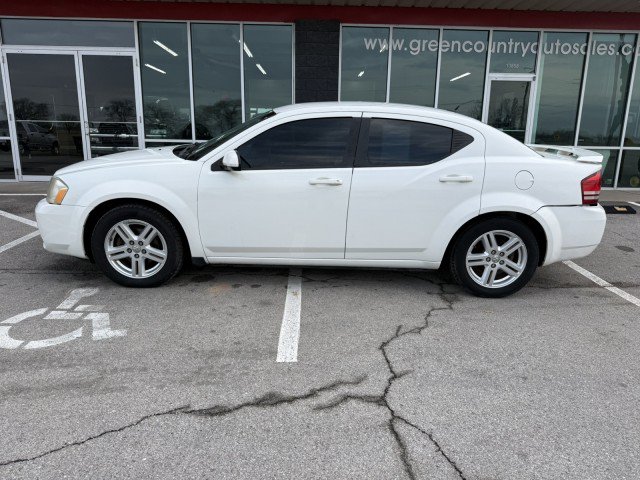 Used 2010 Dodge Avenger R/T FWD image 5