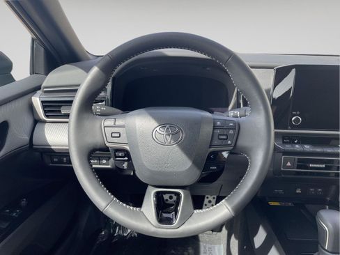 Used 2026 Toyota Camry SE w/ Convenience Package image 23