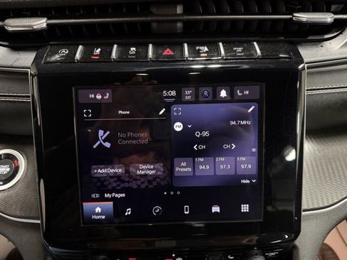 Used 2024 Jeep Grand Cherokee L Laredo image 41