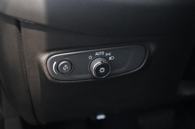Used 2022 Chevrolet Equinox LT AWD/4WD image 13