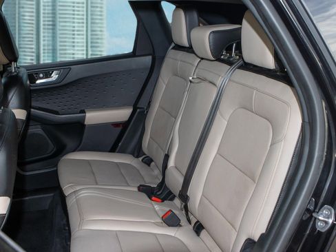 Used 2020 Ford Escape Titanium w/ Titanium Premium Package 2.0 image 12