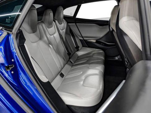 Used 2016 Tesla Model S 70 image 40