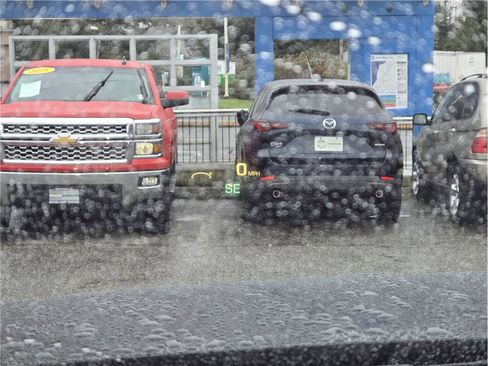 Used 2015 Cadillac Escalade ESV Premium image 22