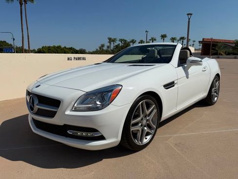 Used 2014 Mercedes-Benz SLK 250 w/ Premium Package image 6