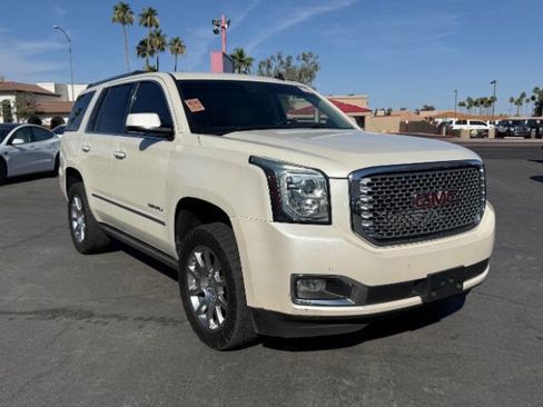 Used 2015 GMC Yukon Denali w/ Touring Package AWD/4WD image 1