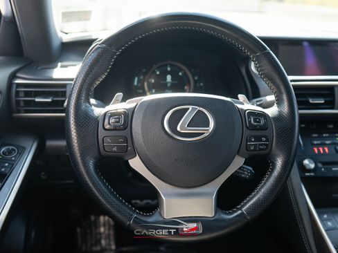 Used 2018 Lexus IS 300 AWD image 22