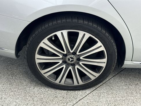 Used 2018 Mercedes-Benz E 300 image 38