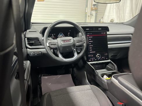 Used 2025 GMC Terrain Elevation image 21