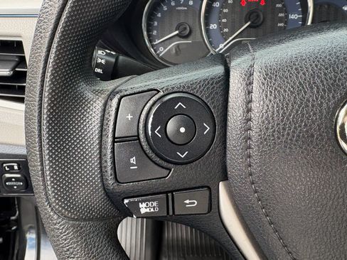 Used 2016 Toyota Corolla LE FWD image 28