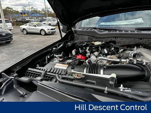 New 2026 Ford F250 Lariat w/ Black Appearance Package image 27