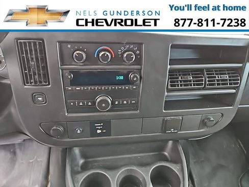 Used 2015 Chevrolet Express 3500 image 16