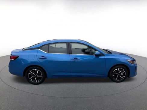 Used 2025 Nissan Sentra SV FWD image 16