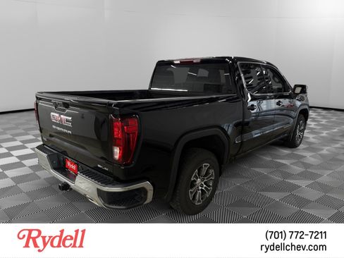 Used 2023 GMC Sierra 1500 SLE AWD/4WD image 5