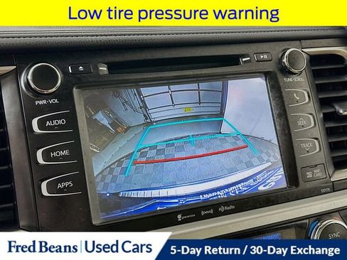 Used 2018 Toyota Highlander XLE image 17