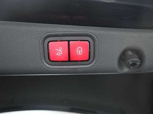 Used 2019 Mercedes-Benz E 450 4MATIC Sedan image 24