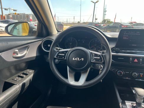 Used 2024 Kia Forte LX FWD image 16