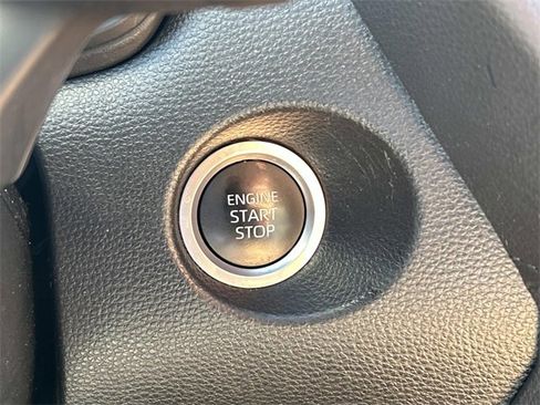 Used 2023 Toyota Corolla Cross LE image 29