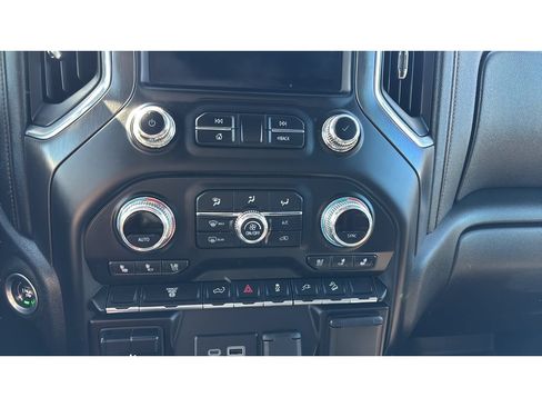 Used 2022 GMC Sierra 2500 AT4 w/ Gooseneck/5TH Wheel Package AWD/4WD image 10