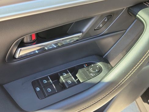 Certified 2024 MAZDA CX-90 3.3 Turbo w/ Preferred Package image 23