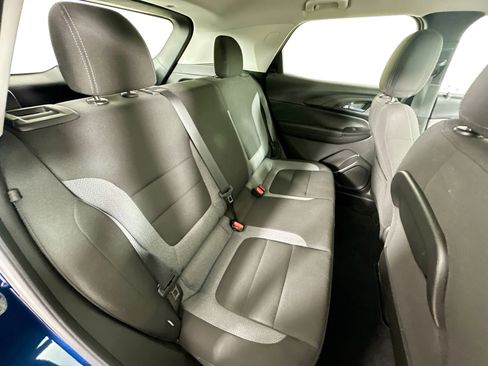 Used 2021 Chevrolet TrailBlazer LS FWD image 30