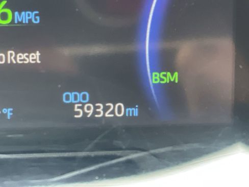 Used 2024 Toyota RAV4 XLE image 22