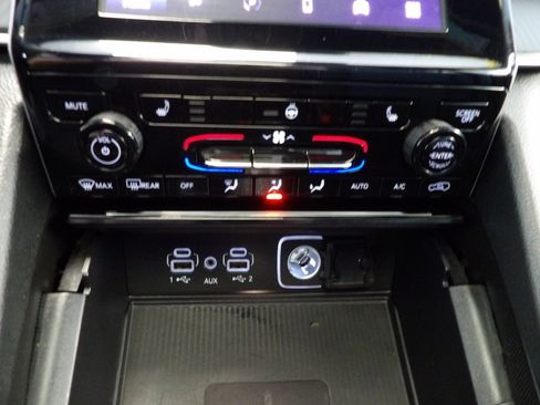 Used 2025 Jeep Grand Cherokee Laredo X w/ Luxury Tech Group I image 34