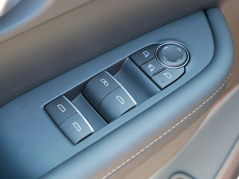 New 2026 Buick Enclave Sport Touring w/ Power Package image 8