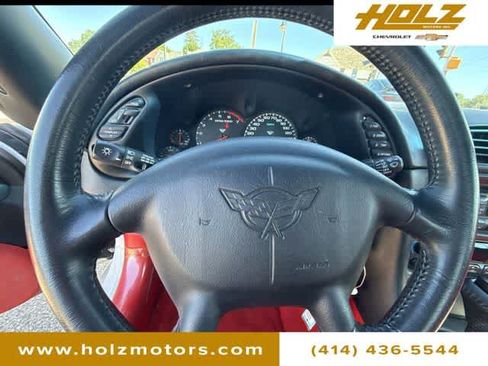 Used 2002 Chevrolet Corvette Convertible w/ Preferred Equipment Group2 RWD image 12