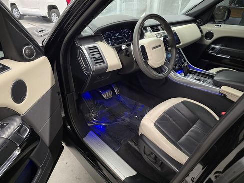 Used 2020 Land Rover Range Rover Sport HST image 17