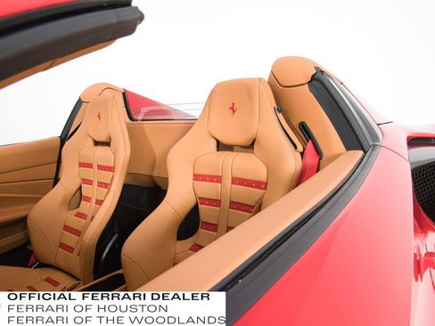 Used 2023 Ferrari F8 Tributo image 40