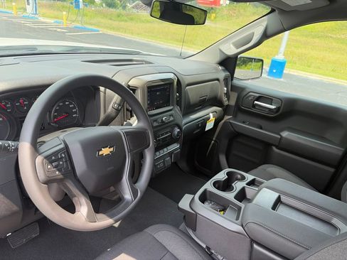 New 2026 Chevrolet Silverado 1500 Custom AWD/4WD image 15