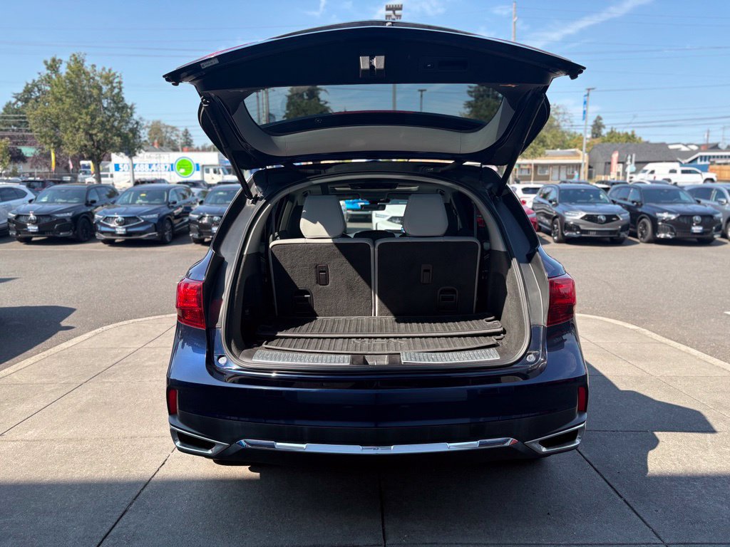 Used 2017 Acura MDX w/ Tech & Entertainment Pkg AWD/4WD image 9